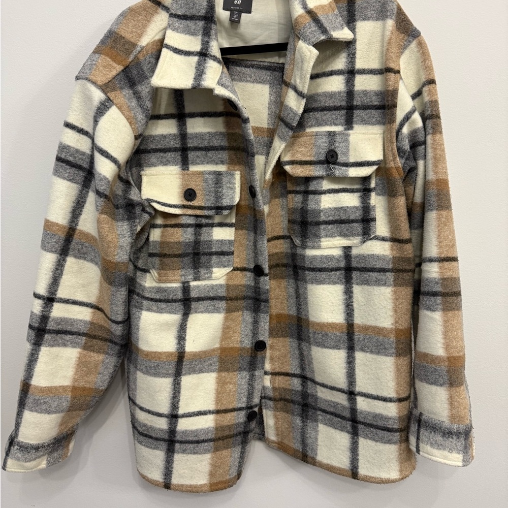 H&M Relaxed Fit Plaid Shirt